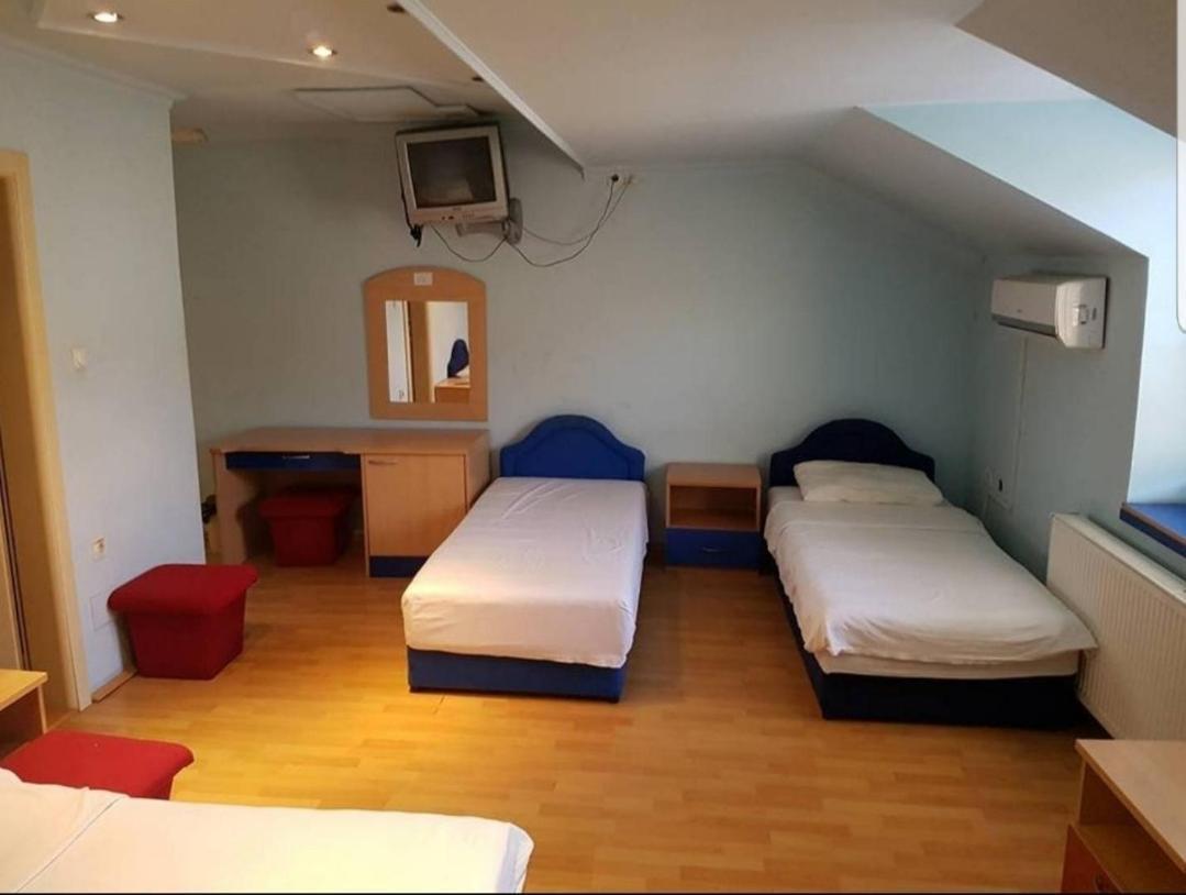 Viktorija Nova Hotel Kanjiža Екстериор снимка